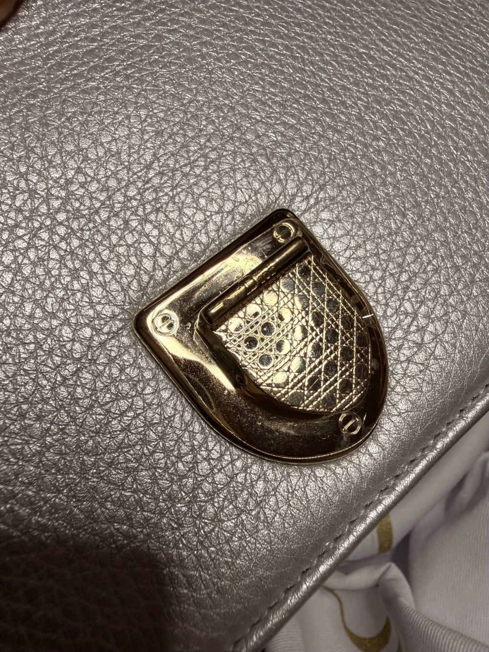 DIOR DIORAMA Silver Leather Crossbody with Gold Chain AUTHENTIC - Picture 6 of 12